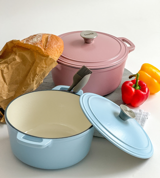 5 Reasons Why Every Kitchen Needs a Cast Iron Dutch Oven