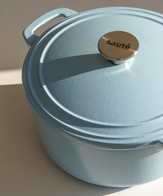 Cast Iron Pan Essentials: 3 Key Steps for Cleaning, Seasoning, and Maintenance