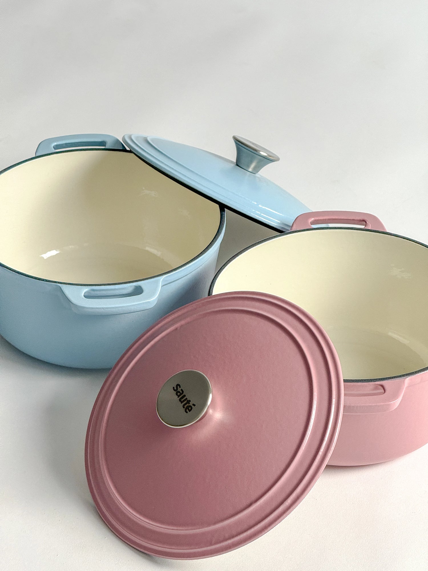 Cast Iron Dutch Ovens