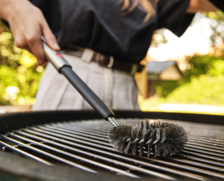 Joseph Joseph GrillOut BBQ Brush with retractable head