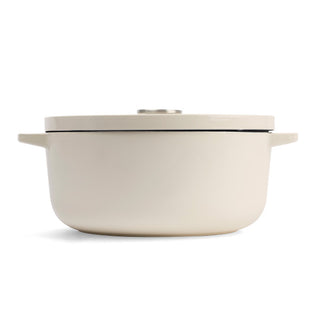 KitchenAid Covered Round Casserole 26cm/5.2L Almond Cream