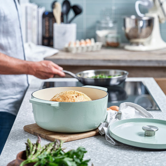 KitchenAid Covered Round Casserole 26cm/5.2L Pistachio