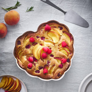 Emile Henry Madeleine Heart Dish